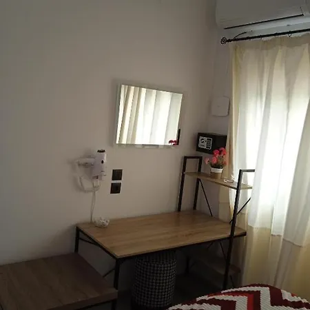 Lux Ionian St&apts *