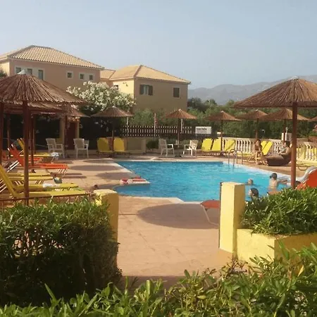 Lux Ionian St&apts *